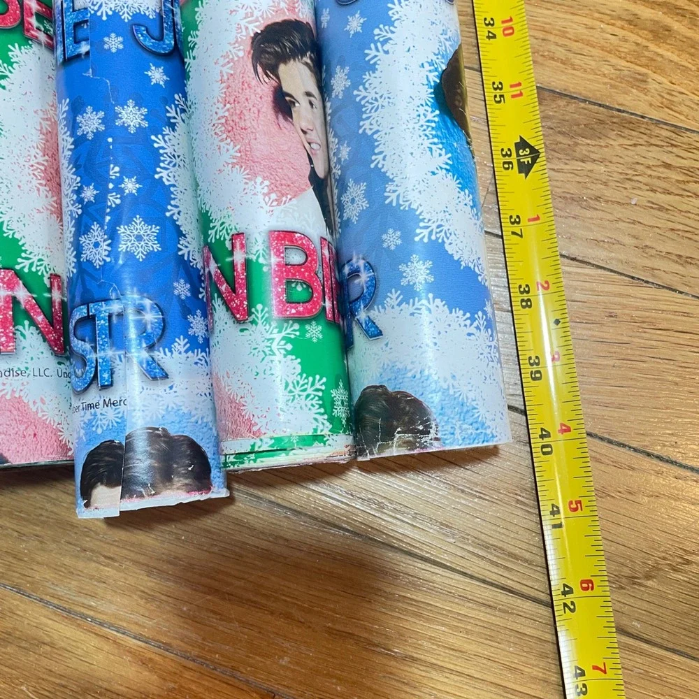 Justin Bieber Vintage Christmas Wrapping Paper Rolls Blue Green Snowflakes Used